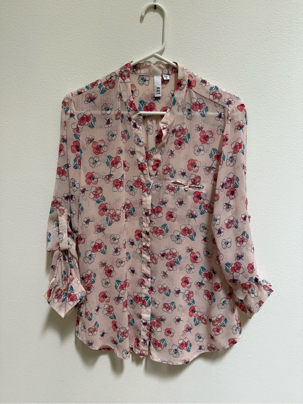 Kut from the Kloth Pink Floral Button-Up Top